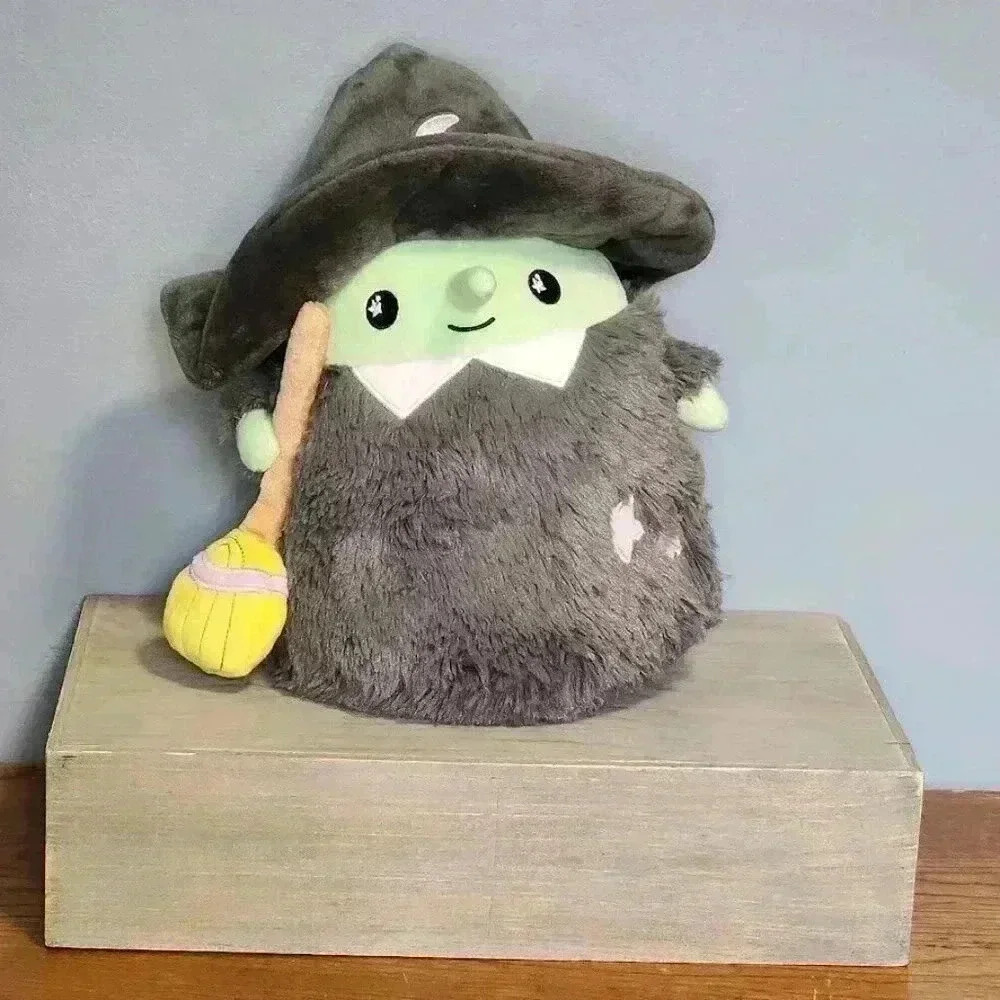 Mini Squishable Witch Plush‎